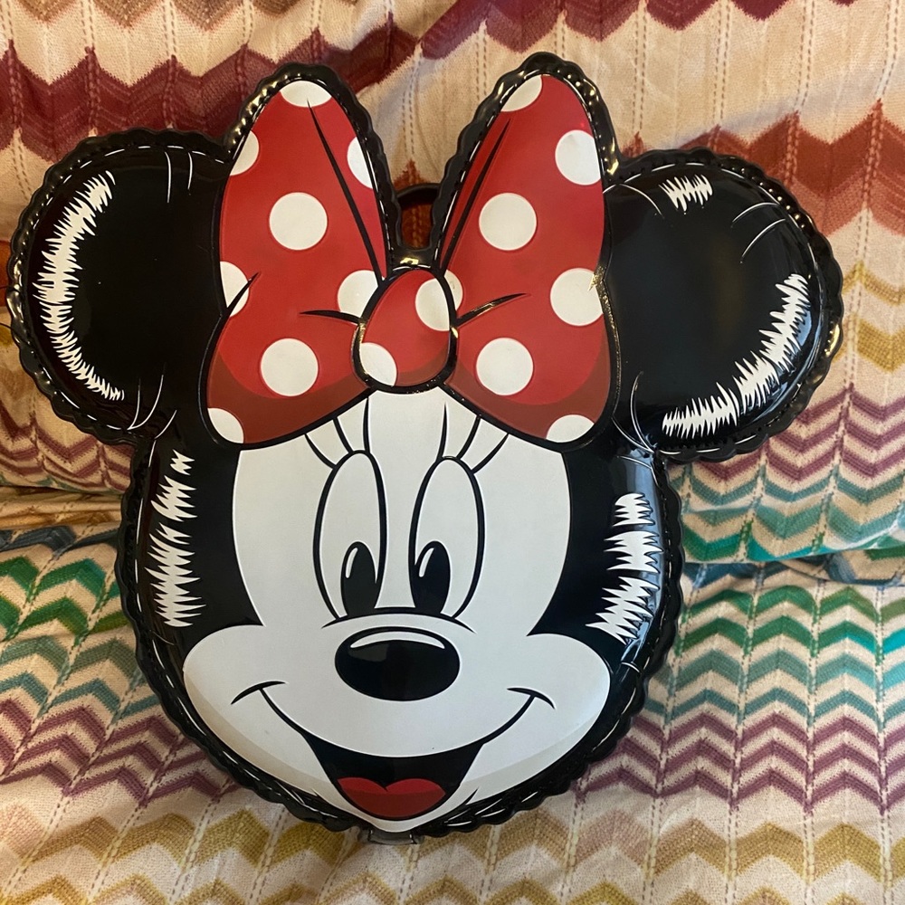 Brand new Loungefly Minnie Mouse purse!